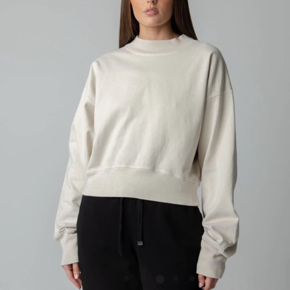 TALENTLESS Women's Mock Crewneck Sweatshirt